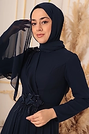 KOLDAN PELERİNLİ TÜY VE GÜL DETAYLI TESETTÜR ABİYE (K17500)